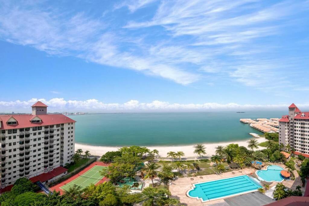 2 Bedroom Seaview Apartment