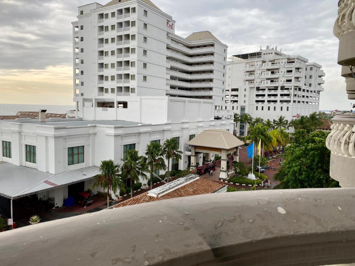 2 Bedroom Seaview